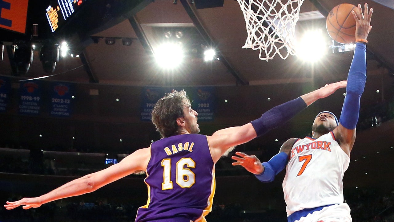 Another big game by Carmelo Anthony leads Knicks past Lakers